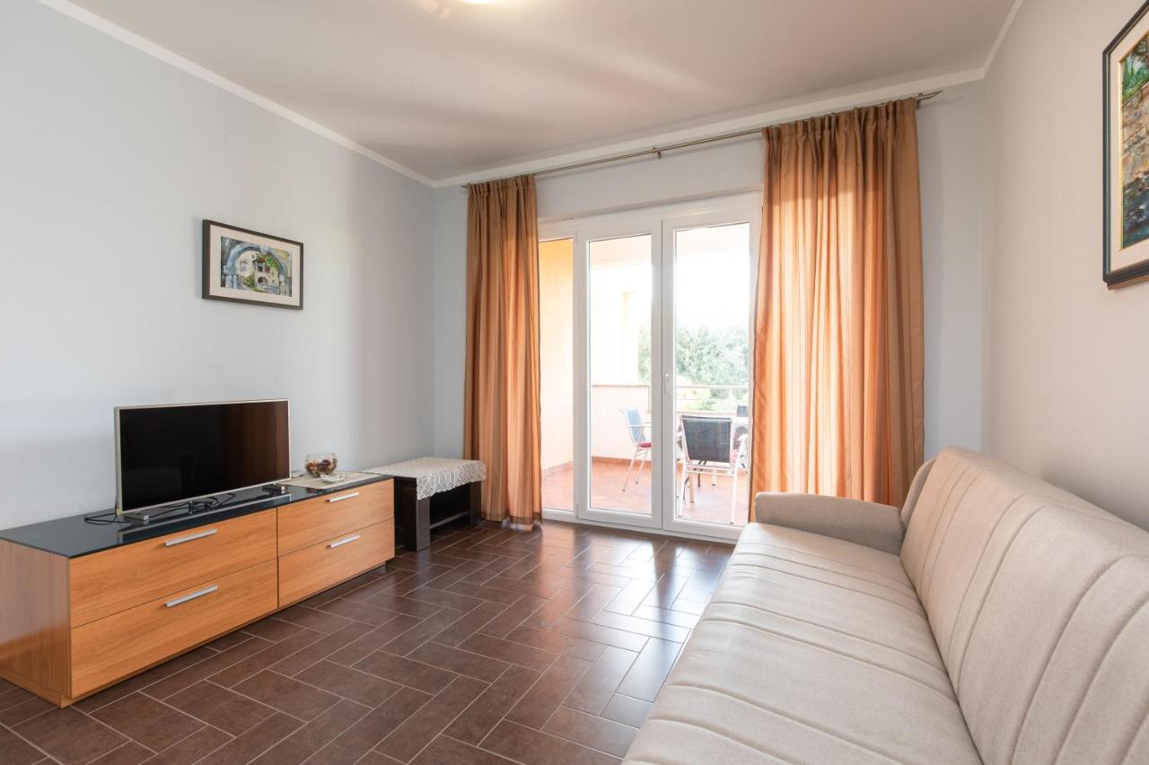Apartments Bella Vista Крк Экстерьер фото