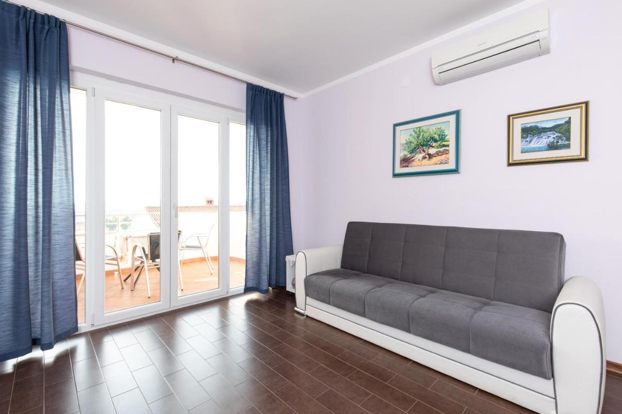 Apartments Bella Vista Крк Экстерьер фото