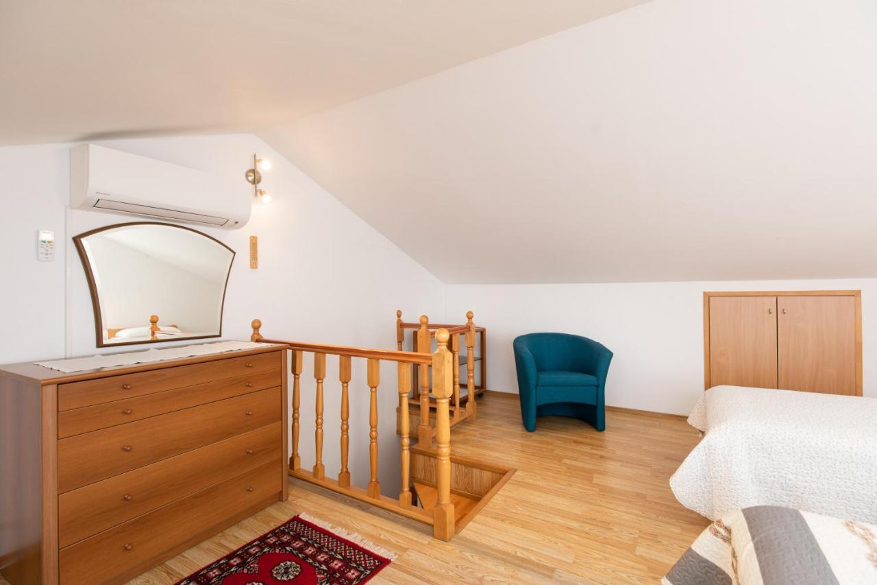 Apartments Bella Vista Крк Экстерьер фото